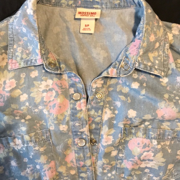 🎈BUNDLE ITEM🎈Button up long sleeve top🎈 - Picture 3 of 3